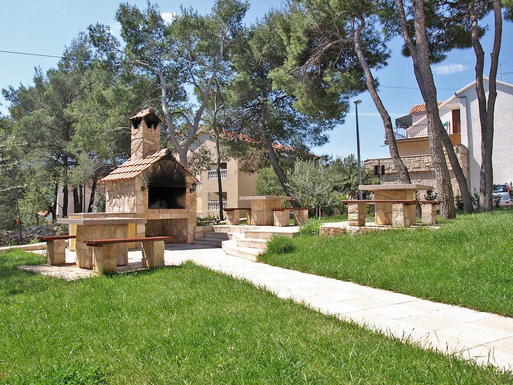 Hvar - 3* Jelsa (Hvar)
